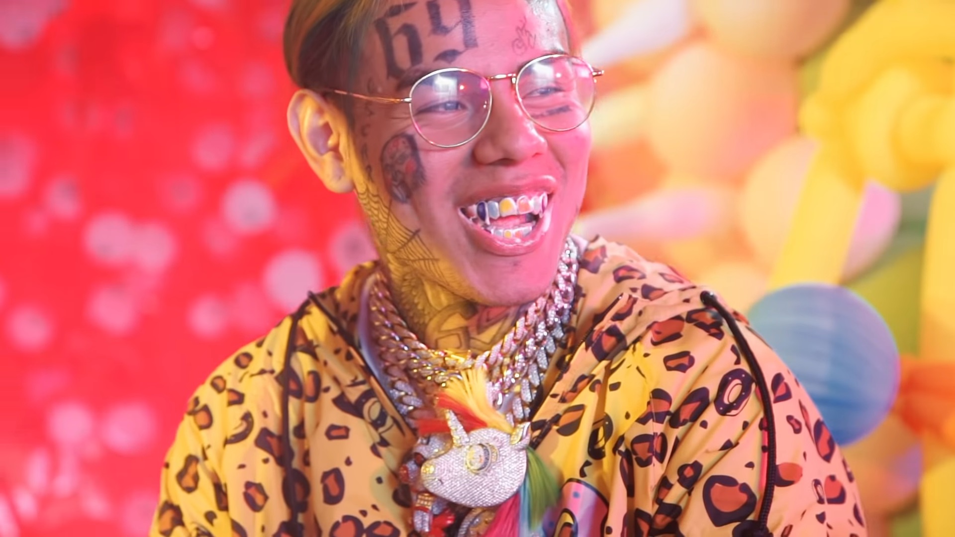 Tekashi 6ix9ine released his album 'DUMMY BOY'