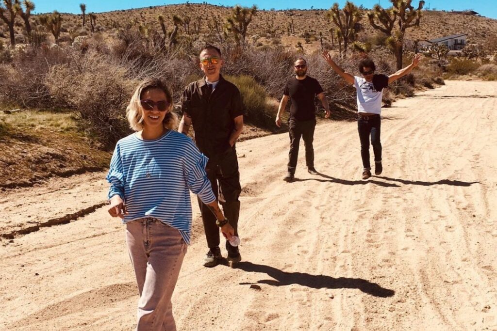 Interview: LAPêCHE Discuss Vulnerability, Distance, & Finding Meaning in the Process on ‘Autotelic,’ an Album Where Creation Was the Point