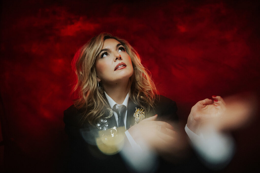 “How Do We Make It Better?": Eliza Hull Reckons with the Distance Inside Love on “Better,” a Soul-Stirring Slow-Burn of Doubt and Devotion